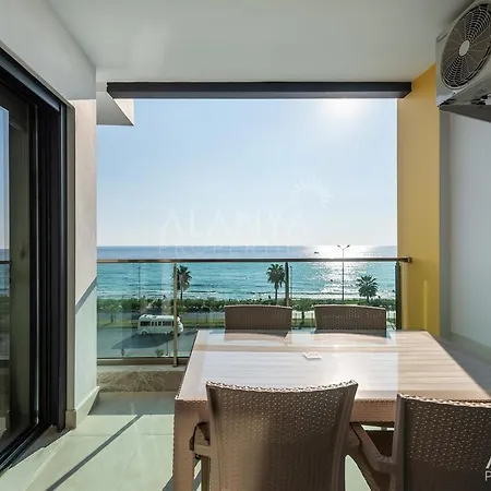 Apart-hotel Seaside Tower-king's Mahmutlar