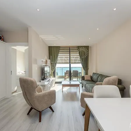 Apart-hotel Seaside Tower-king's 4*