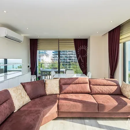 Apart-hotel Seaside Tower-king's
