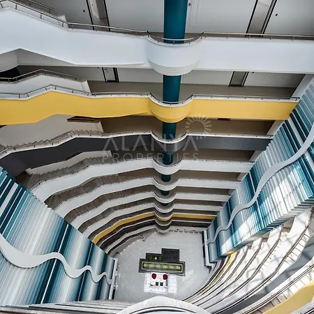 Aparthotel Seaside Tower-king's