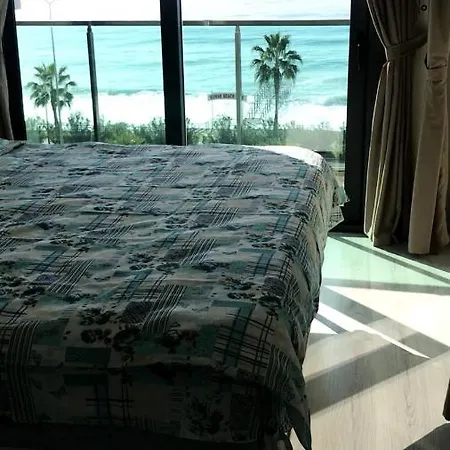 Seaside Tower-king's Apart-hotel