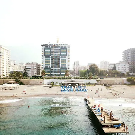 Aparthotel Seaside Tower-king's *